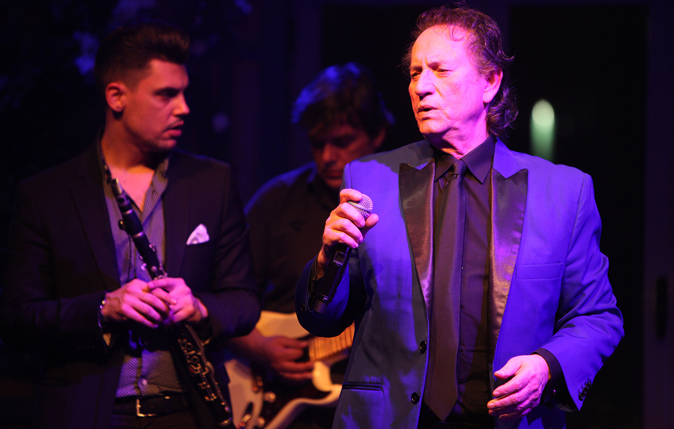 Μάκης Χριστοδουλόπουλος: Σε πλειστηριασμό το ακίνητο του τραγουδιστή για χρέος 10.000 ευρώ