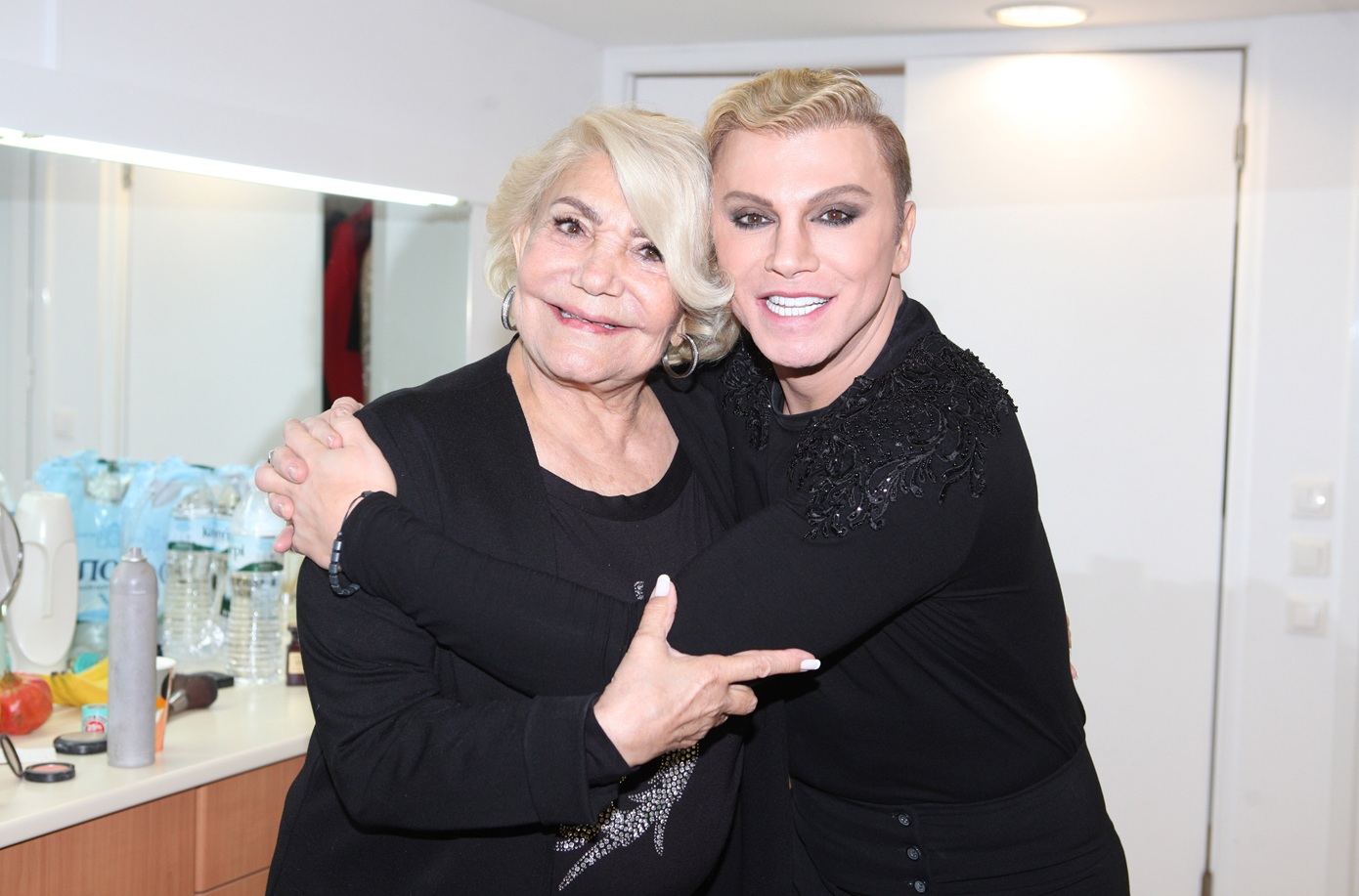 Τάκης Ζαχαράτος: Η Μαρινέλλα είναι ένα Πανεπιστήμιο &#8211; Είμαστε τυχεροί όσοι βρεθήκαμε δίπλα της, μόνο να δώσει έχει