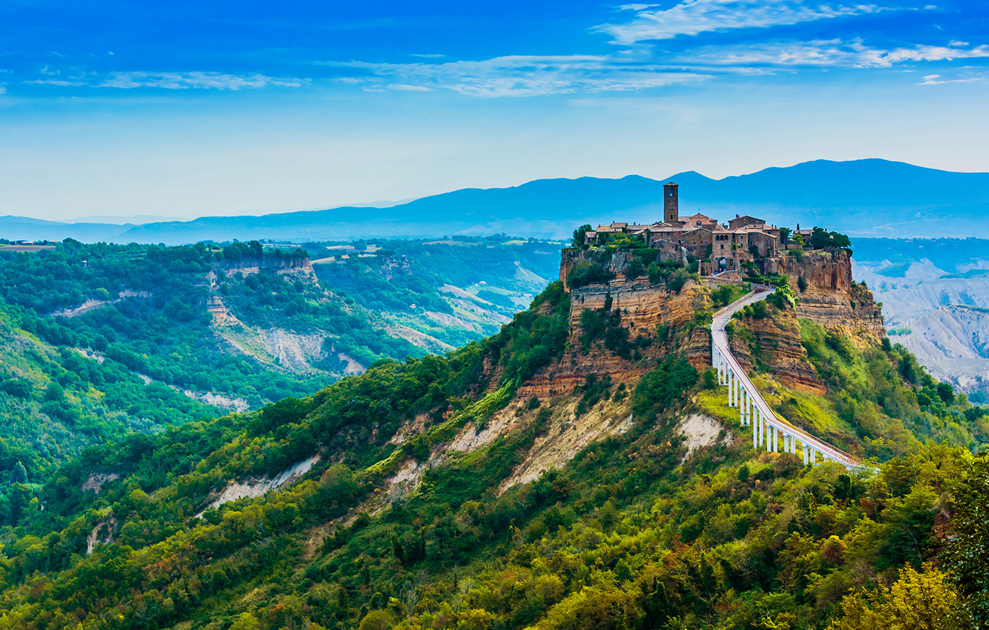 Civita di Bagnoregio: Η «πόλη που πεθαίνει» και όλοι θέλουν να δουν από κοντά