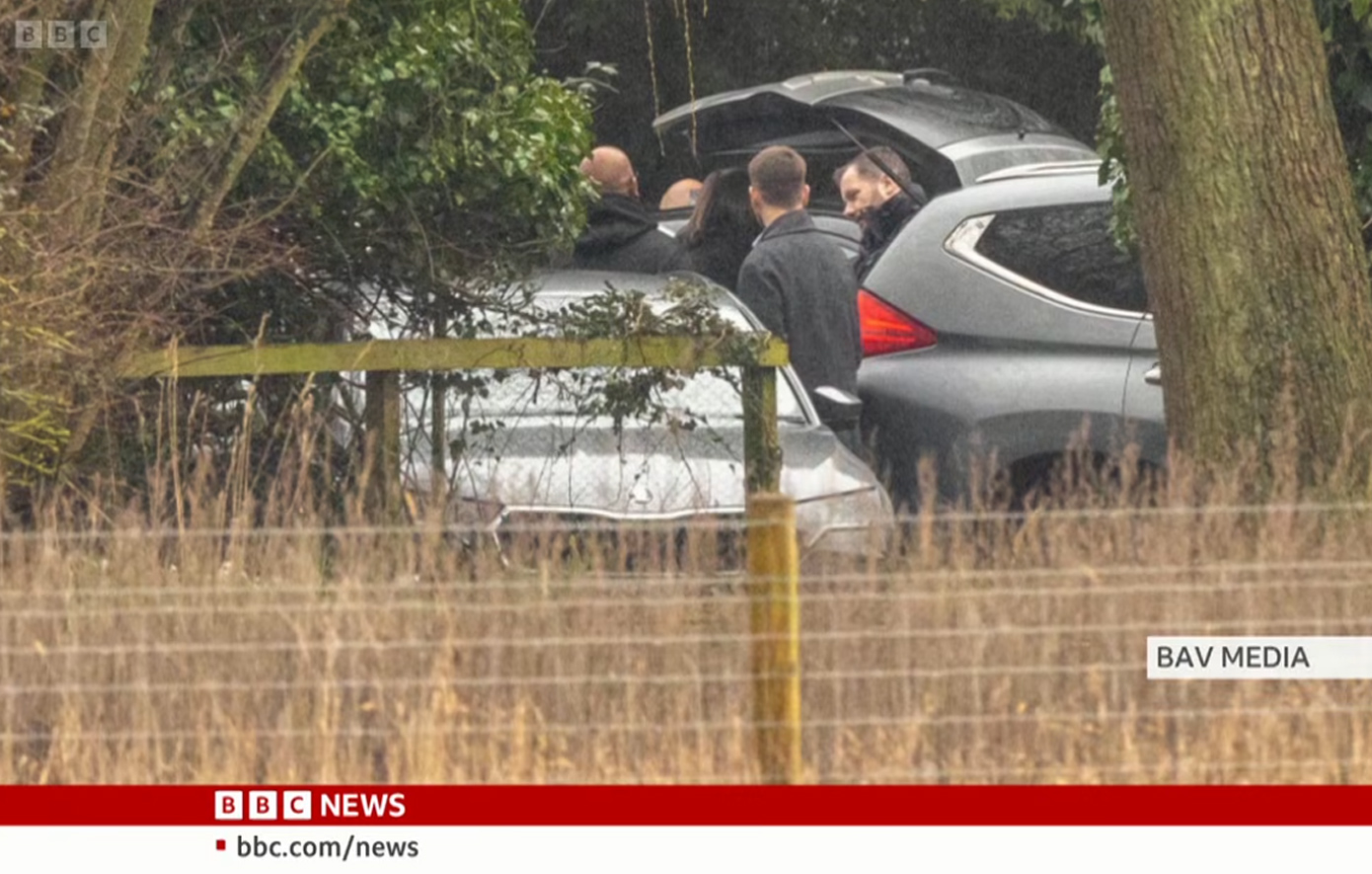 Έκπτωτος πρίγκιπας Άντριου – Η σύλληψη-σοκ την ημέρα των γενεθλίων του και η δήλωση του βασιλιά Καρόλου &#8211; Φωτογραφίες