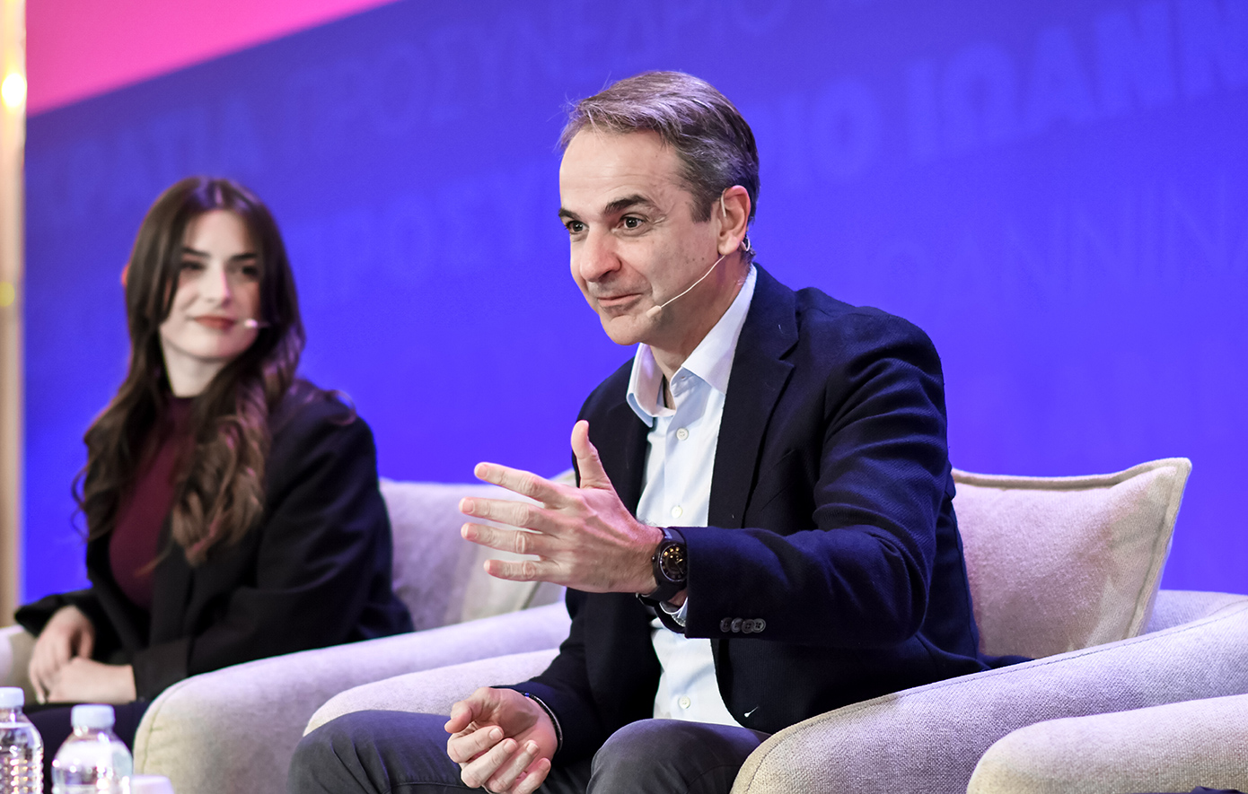 Μητσοτάκης στο προσυνέδριο της ΝΔ στην Αλεξανδρούπολη: «Ο φράχτης θα καλύψει ολόκληρο τον Έβρο ώστε να είμαστε μονίμως ασφαλείς»