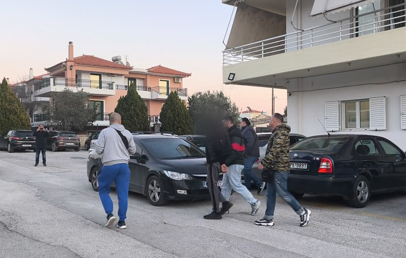 Δολοφονία 17χρονου στο Λουτράκι: 16 ετών ο δράστης που συνελήφθη &#8211; «Ήρθα να παραδοθώ»