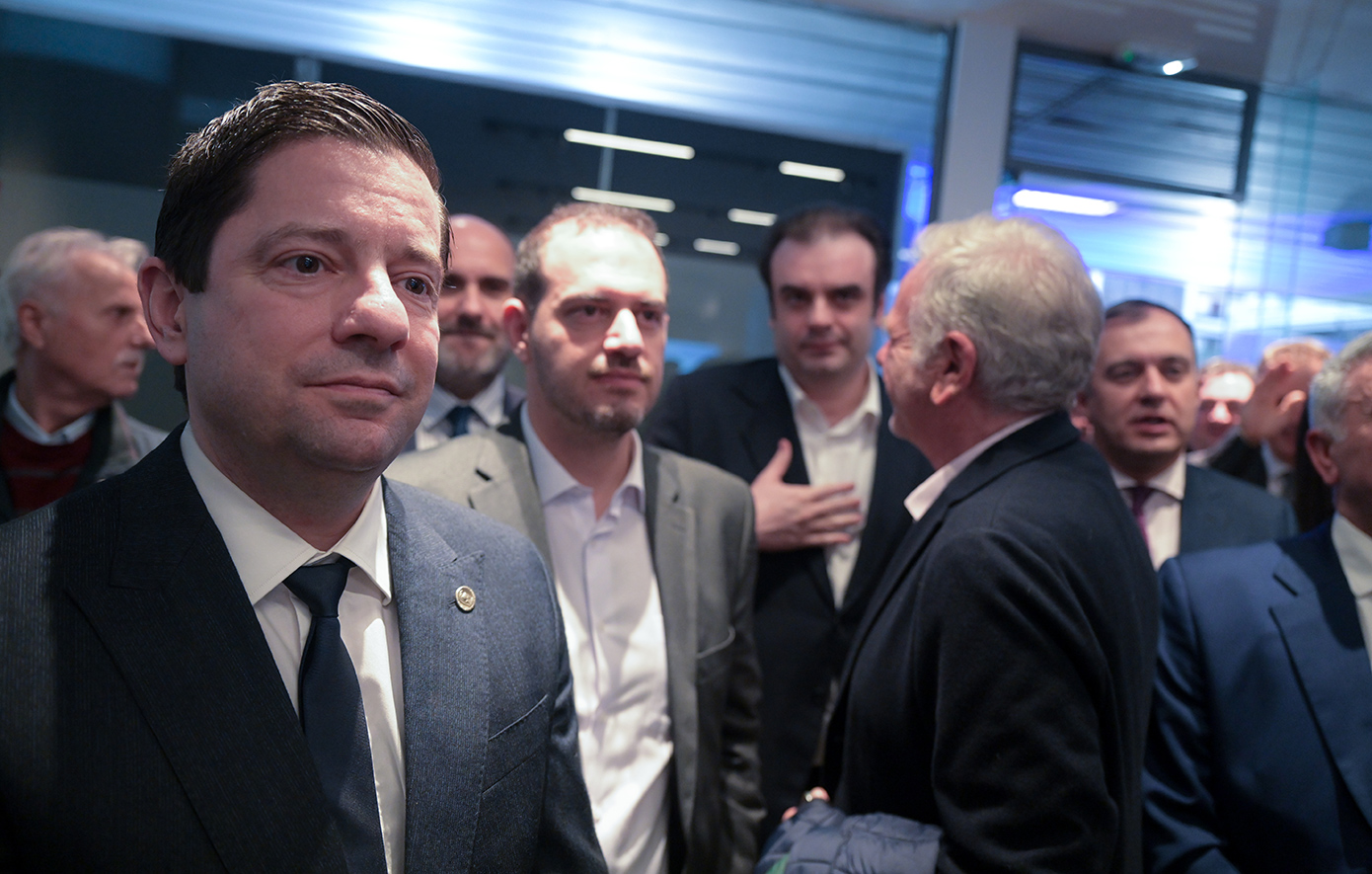 Εγκαίνια με πολύ κόσμο για το πολιτικό γραφείο του Παύλου Μαρινάκη στο Ψυχικό