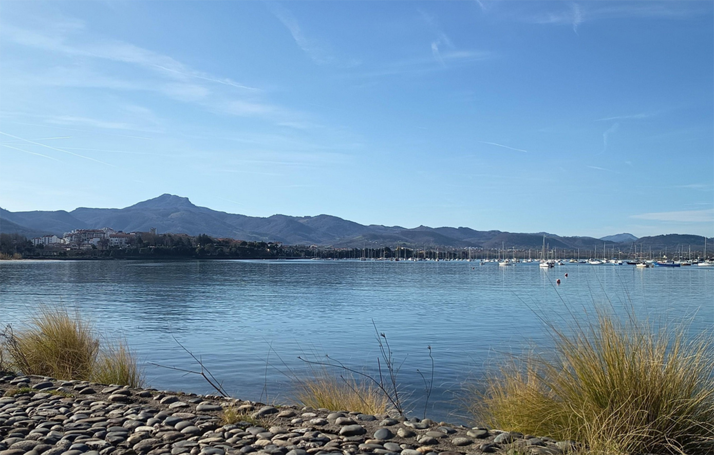 Μικρό καλοκαιράκι στη Γαλλία: Ρεκόρ υψηλών για την εποχή θερμοκρασιών στο νοτιοδυτικό τμήμα της χώρας