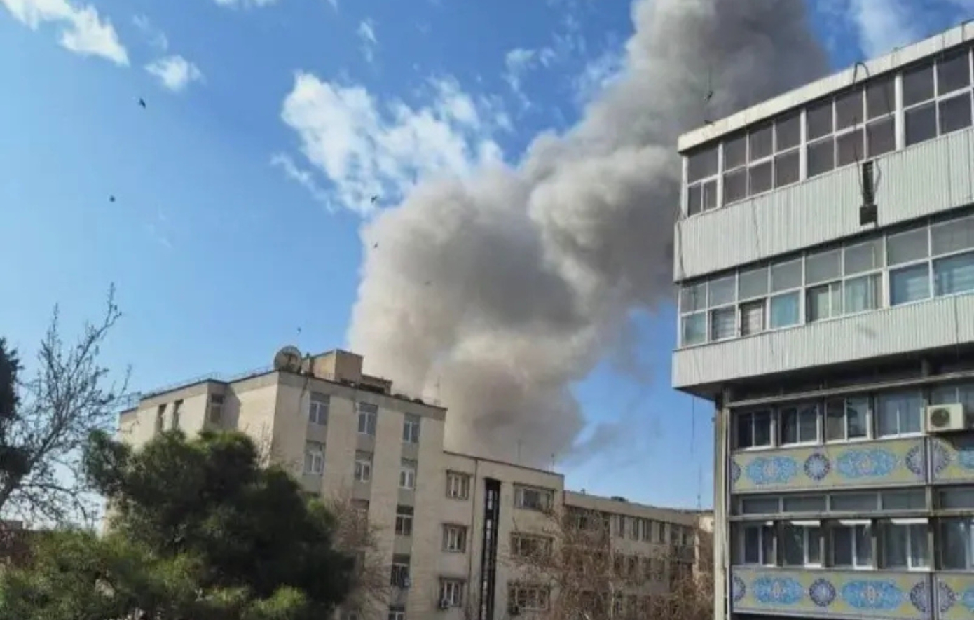 Liveblog: Ραγδαίες εξελίξεις στη Μέση Ανατολή &#8211; Επίθεση από ΗΠΑ και Ισραήλ στο Ιράν