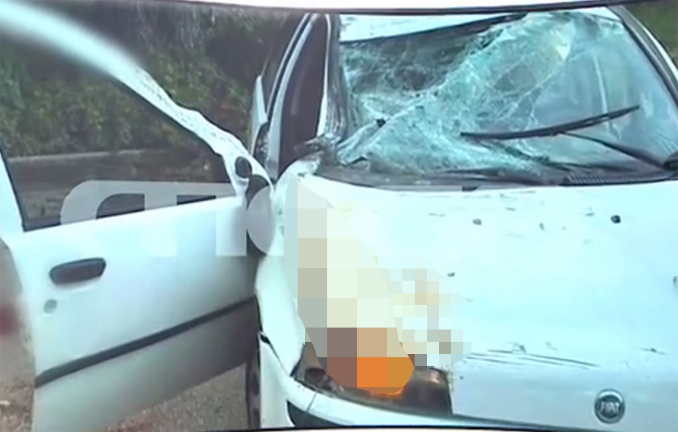 Φονικό τροχαίο στη Λούτσα: Συγκλονιστική φωτογραφία από το αμάξι που οδηγούσε ο 15χρονος