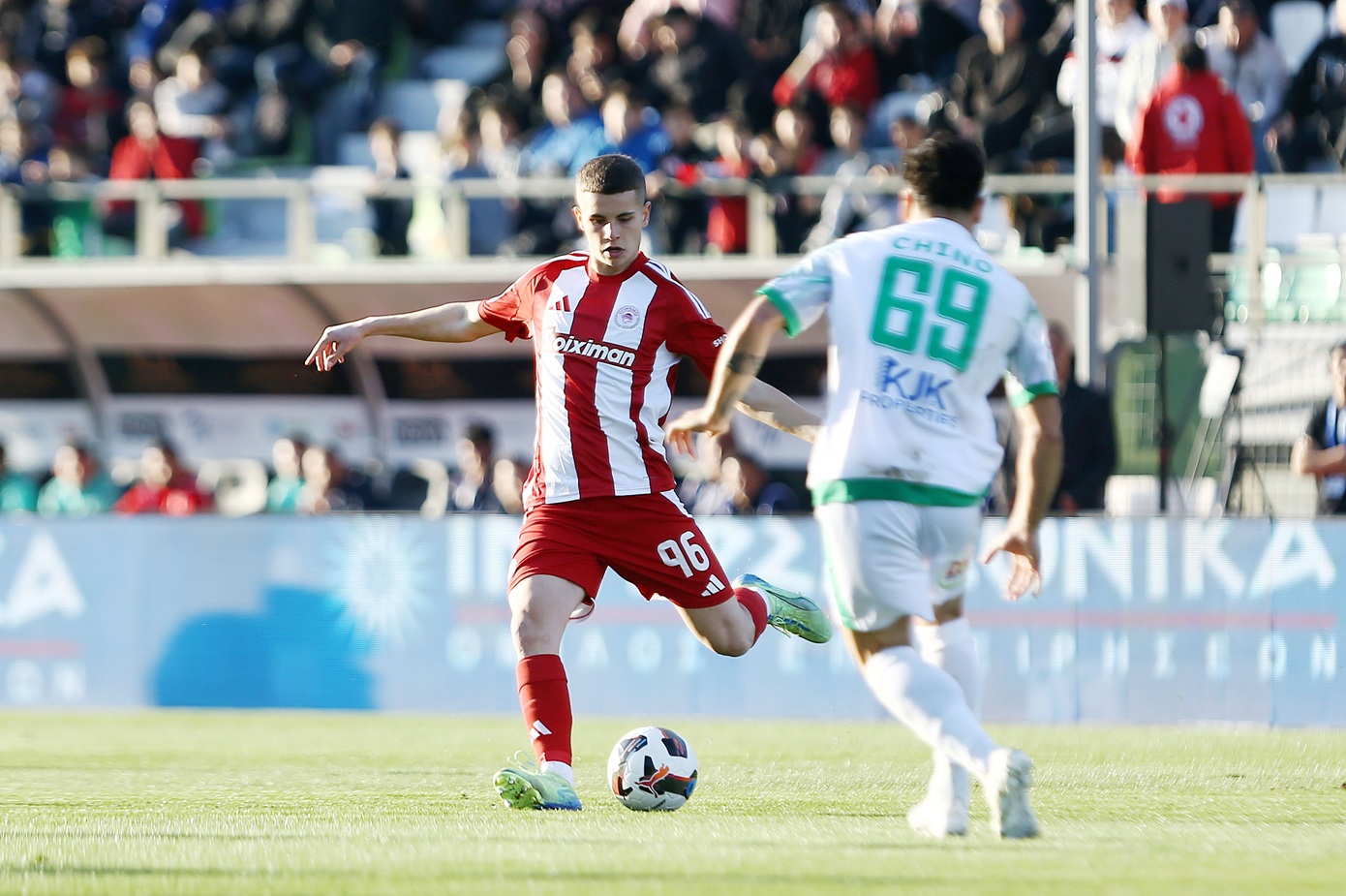 Super League: Πίεση στη Λιβαδειά για Λεβαδειακό και Ολυμπιακό – Μάχη βαθμών σε Αγρίνιο και Βόλο