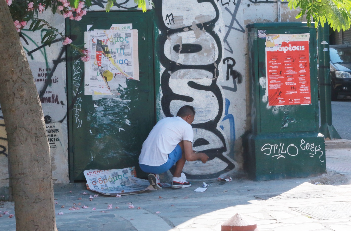 Σε κοινή θέα η χρήση ναρκωτικών στην Αθήνα και οι «πιάτσες» που απλώς μετακινούνται