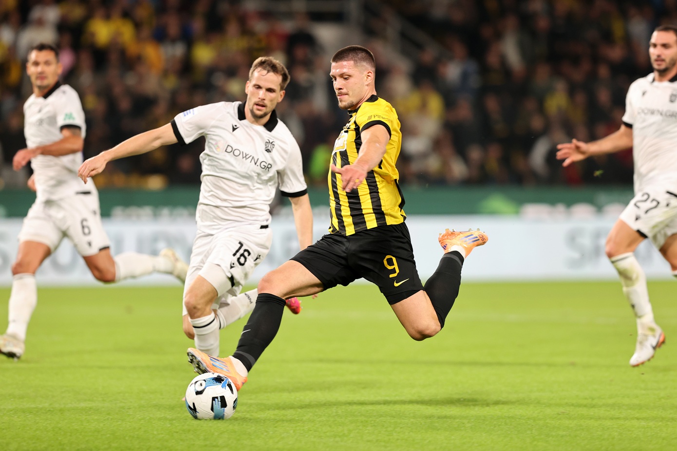 Οι σημερινές αθλητικές μεταδόσεις: Ξεχωρίζει το ντέρμπι Δικεφάλων