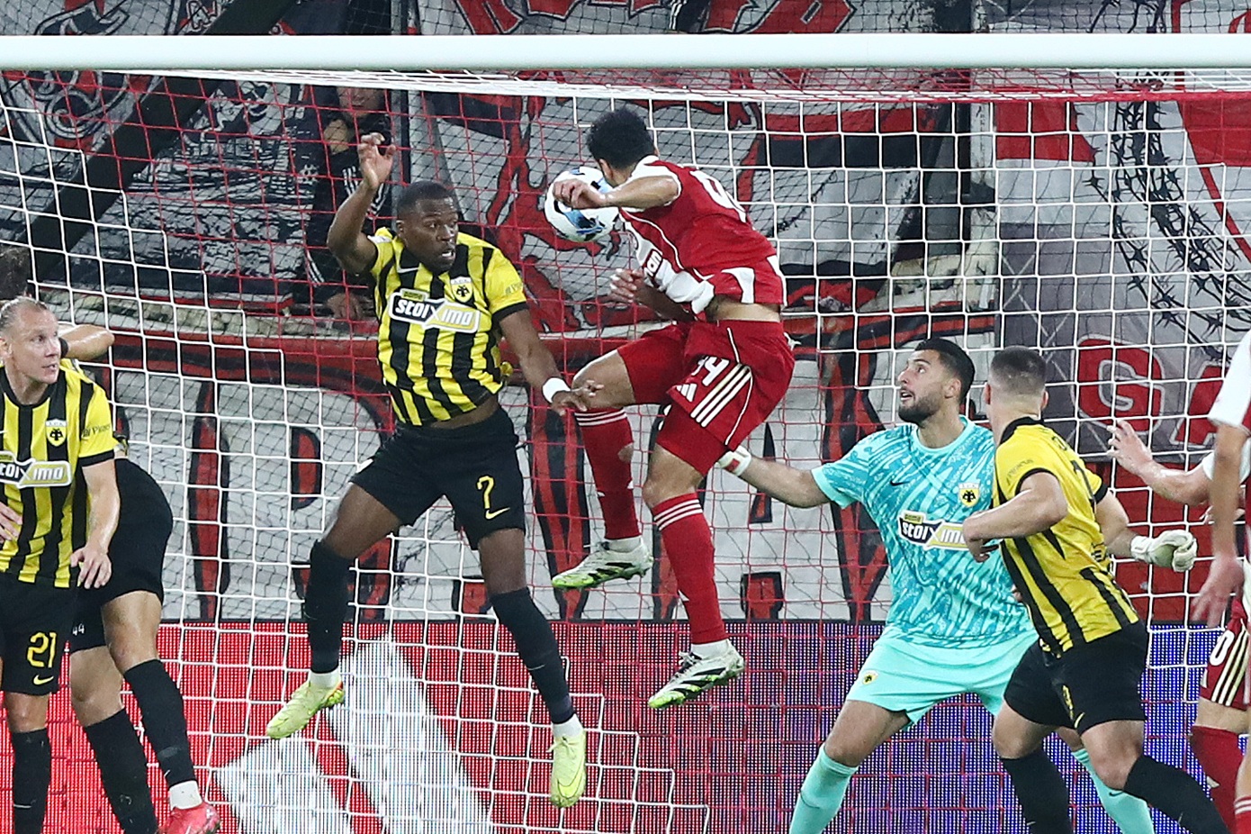 Super League: Ντέρμπι κορυφής για ΑΕΚ και Ολυμπιακό στη Νέα Φιλαδέλφεια &#8211; Κρίσιμα ματς στην αυλαία της 19ης αγωνιστικής