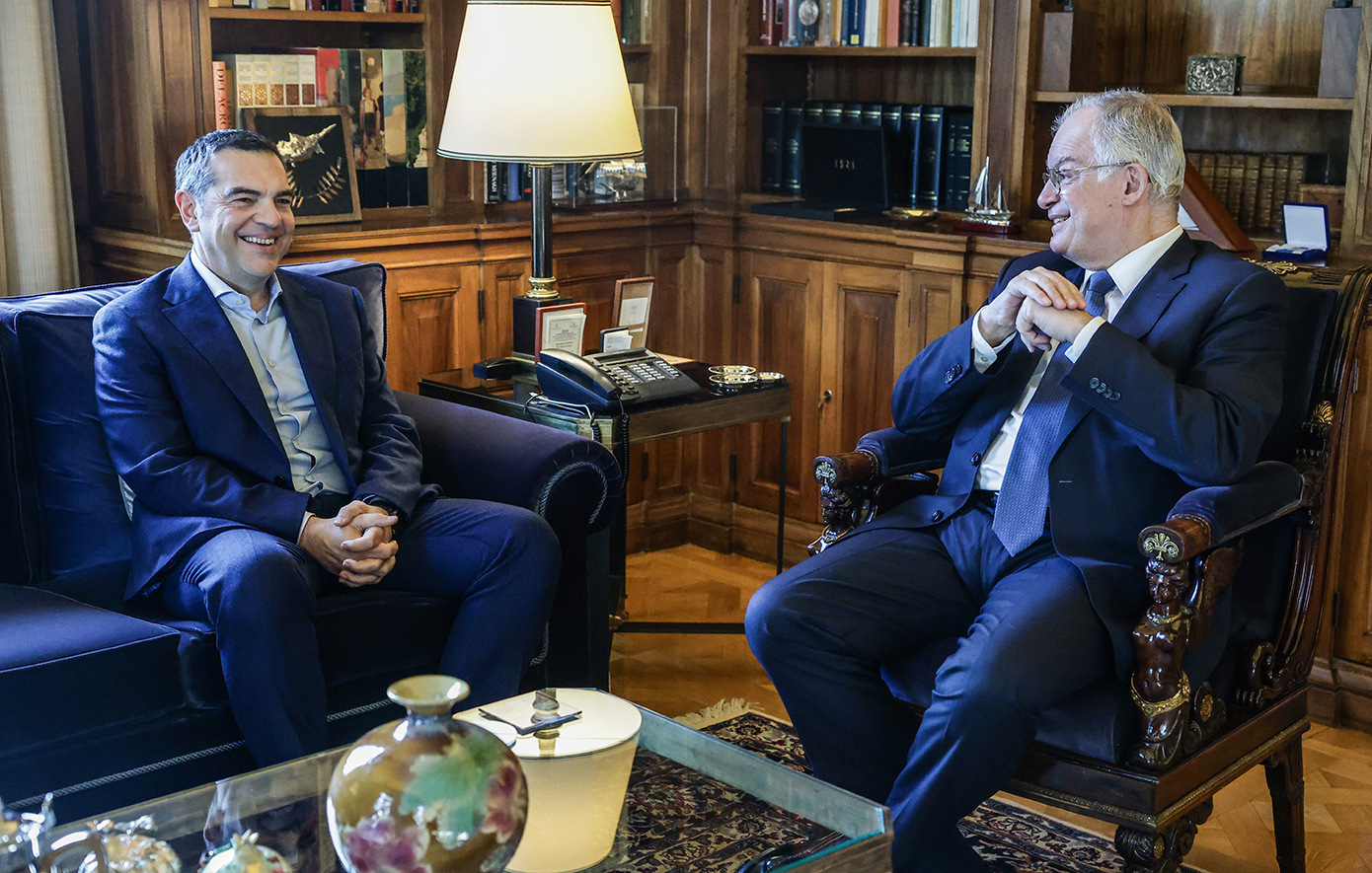 Ο Τσίπρας συναντήθηκε με τον Τασούλα στο Προεδρικό Μέγαρο &#8211; Η αναφορά στην «Ιθάκη»