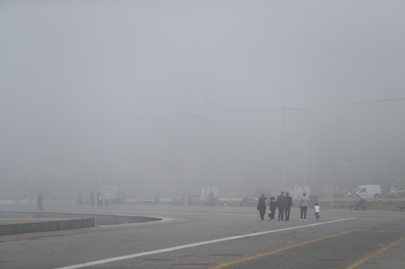 Περιορισμένη ορατότητα λόγω ομίχλης στη Θεσσαλονίκη &#8211; Μικροκαθυστερήσεις πτήσεων στο αεροδρόμιο «Μακεδονία»