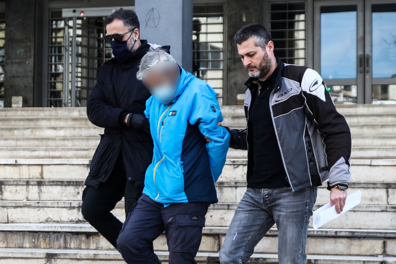 Διπλή δολοφονία στη Μενεμένη: Στη φυλακή οι δύο κατηγορούμενοι &#8211; Τι υποστήριξαν στις απολογίες τους