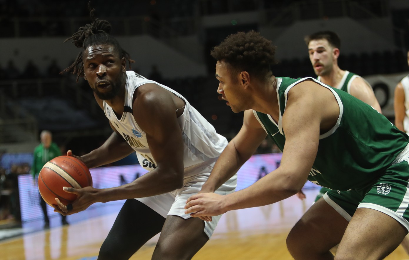 FIBA Europe Cup: Ο ΠΑΟΚ συνέτριψε τη Σπόρτινγκ υπό το βλέμμα του Μυστακίδη