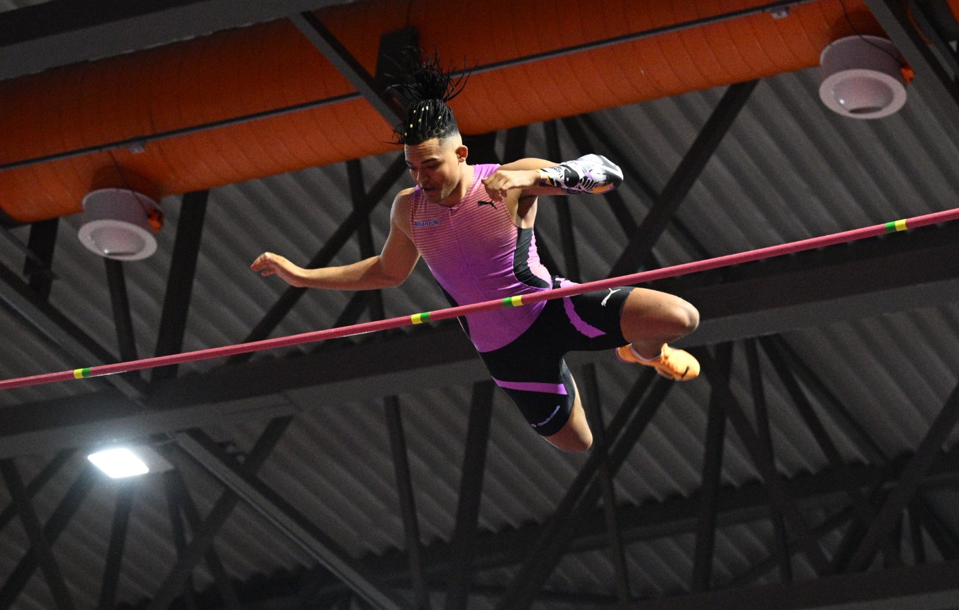 Εμμανουήλ Καραλής: 1η θέση με 5,90μ. στο Fly Athens Indoor 2026