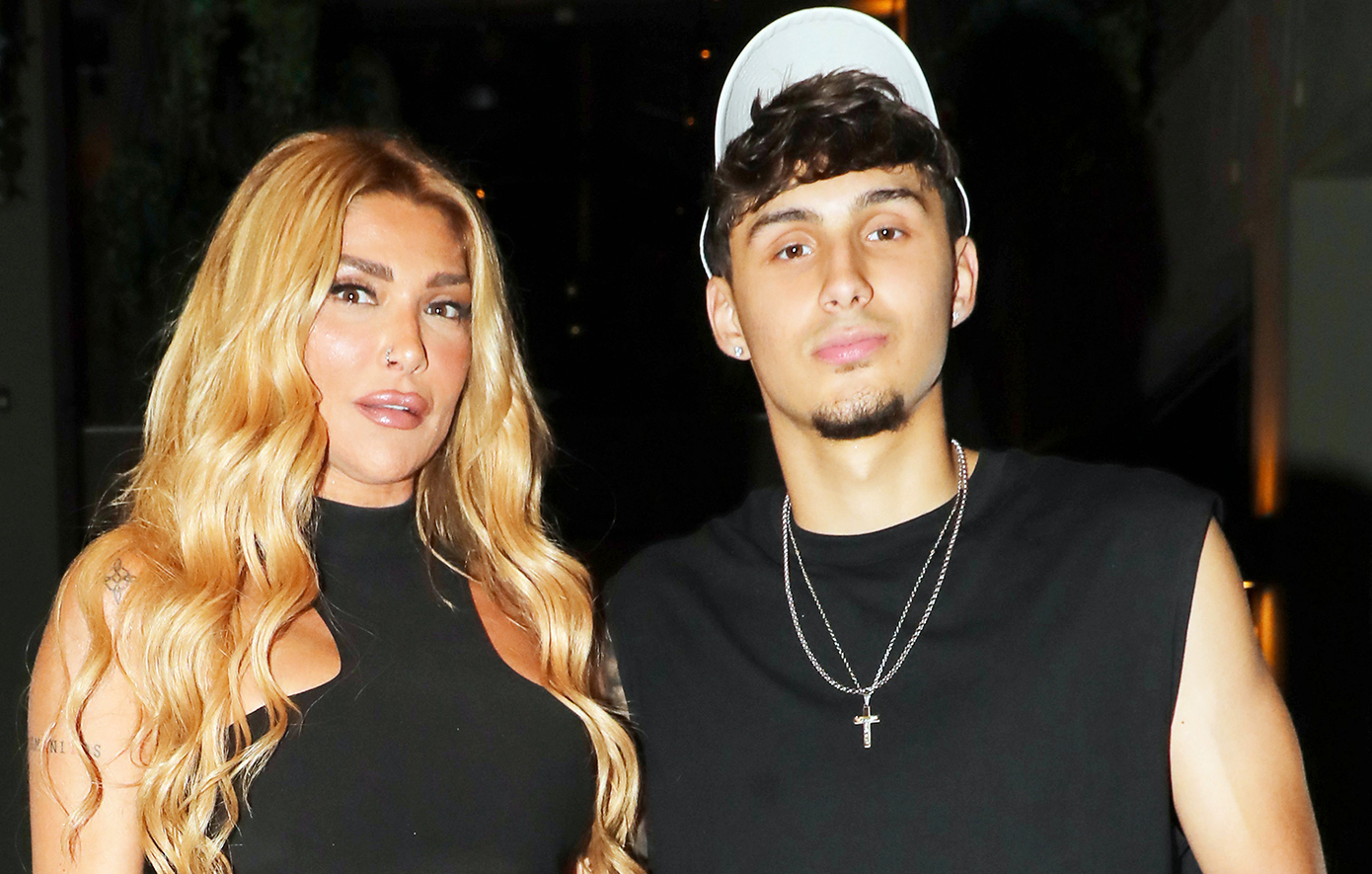 «Από 3 χρόνων είμαι χωρίς πατέρα» λέει ο γιος της Αγγελικής Ηλιάδη, Μπάμπης Λαζαρίδης