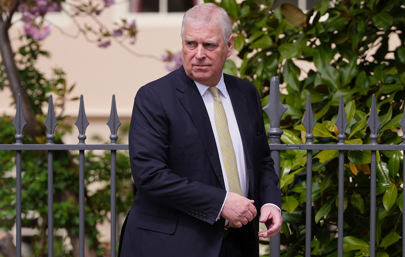 Γιατί η απομάκρυνση του Άντριου Μάουντμπατεν &#8211; Oυίνσδορ από τη σειρά διαδοχής θα μπορούσε να αποδειχθεί «βασανιστική»