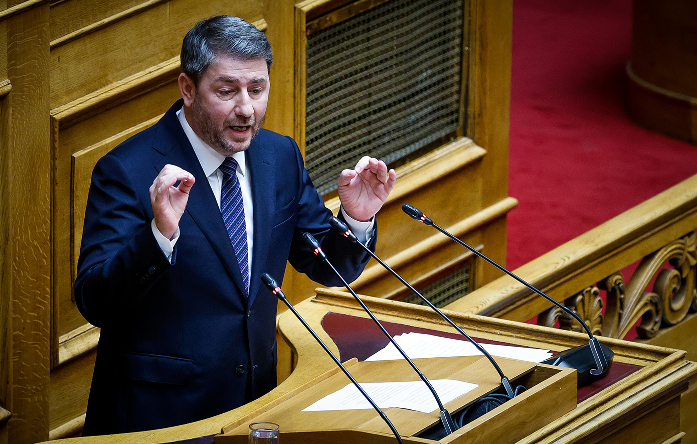 Καρφιά» Ανδρουλάκη κατά κυβέρνησης : Η εργασία δεν είναι κόστος, είναι η καρδιά της Δημοκρατίας &#8211; Οι αιχμές για Παναγόπουλο