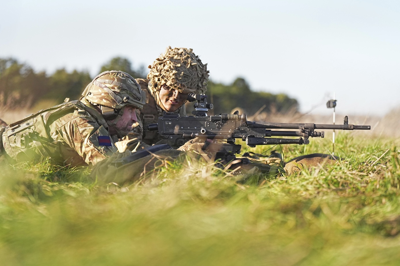 Ο Τζον Χίλι θέλει να γίνει ο πρώτος υπουργός Άμυνας της Βρετανίας που θα στείλει βρετανικά στρατεύματα στην Ουκρανία