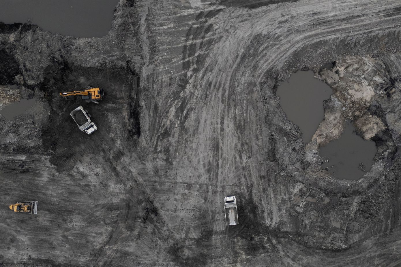 Τρεις εργάτες παγιδεύτηκαν σε ορυχείο στη βόρεια Τουρκία μετά από κατολίσθηση