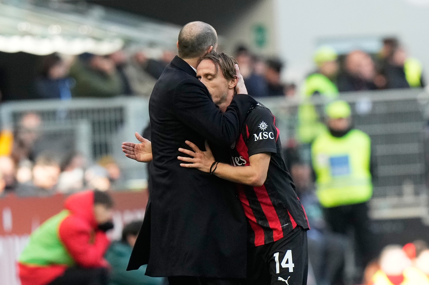 Αλέγκρι για Μόντριτς: «Είναι εξωπραγματικός παίκτης, όλοι πρέπει να μαθαίνουμε από εκείνον»