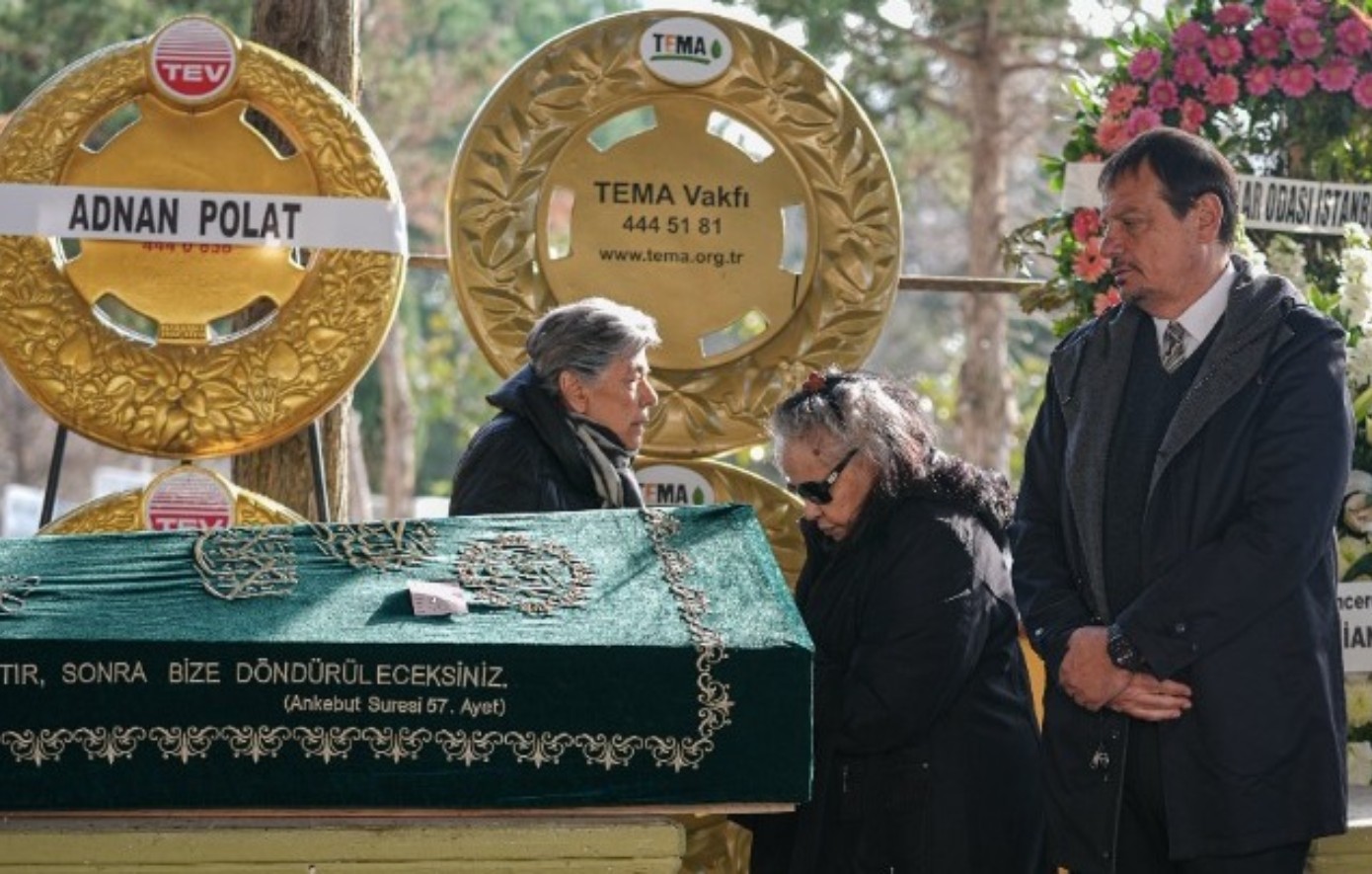 Αταμάν: Εκπρόσωποι του Παναθηναϊκού και προσωπικότητες του μπάσκετ στην κηδεία της μητέρας του