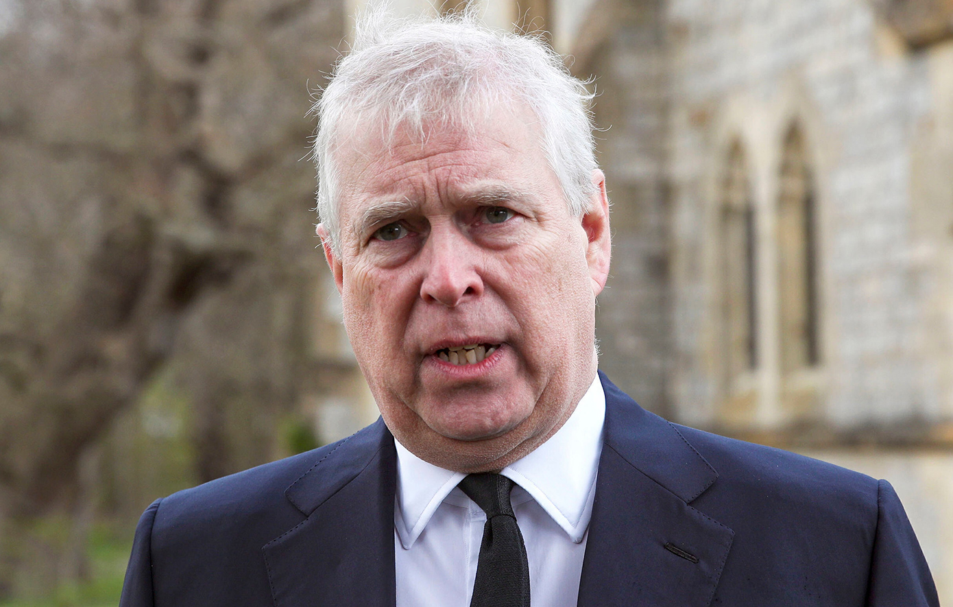 «Πτώση» &#8211; «Τώρα ιδρώνει»: Η σύλληψη του πρώην πρίγκιπα Αντριου στον βρετανικό Τύπο