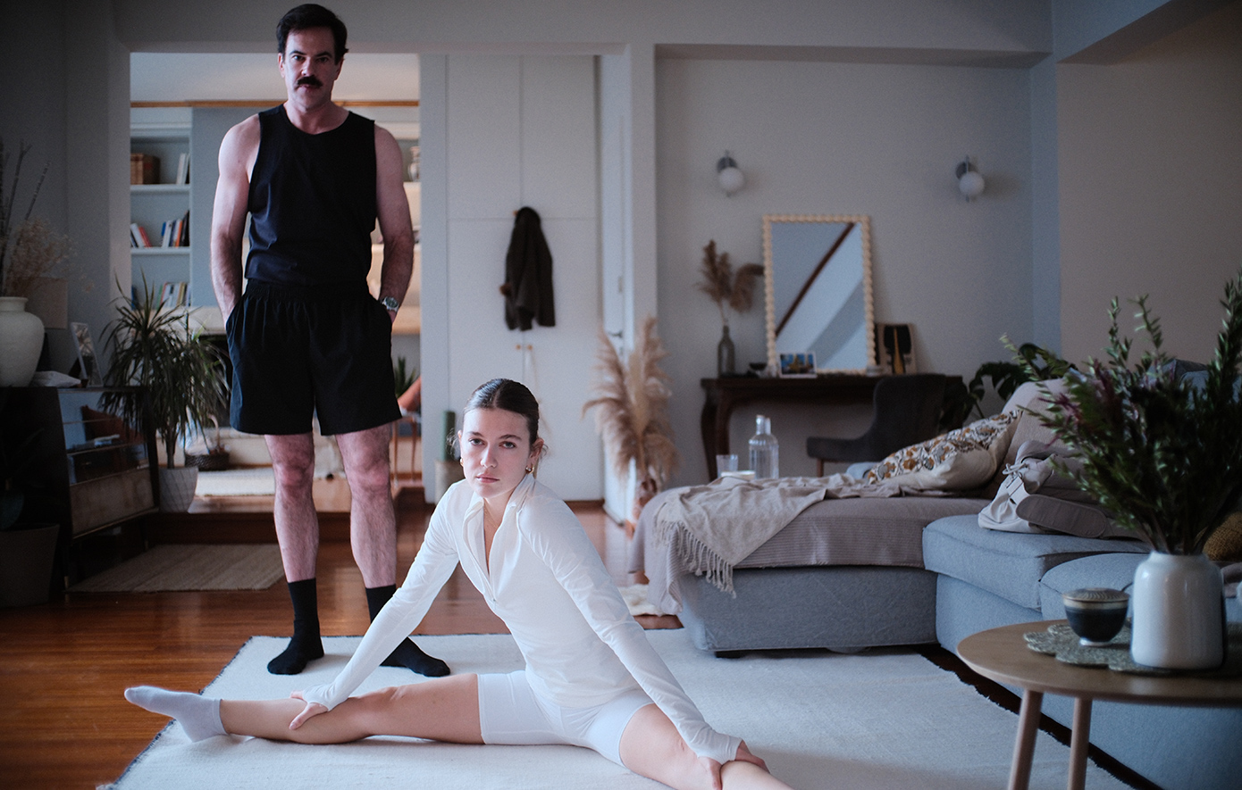 Bells: Ανδριολάτου και Γουλιώτη πρωταγωνίστριες στη νέα ταινία του Άνταμ Κρίστιαν Κλαρκ στην Αθήνα