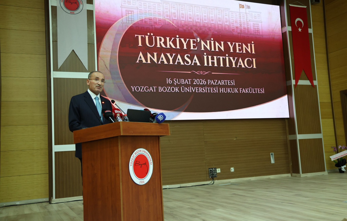 Άρχισαν τα όργανα: Ο αντιπρόεδρος της τουρκικής βουλής άνοιξε τη συζήτηση για παράκαμψη Συντάγματος και νέα θητεία Ερντογάν