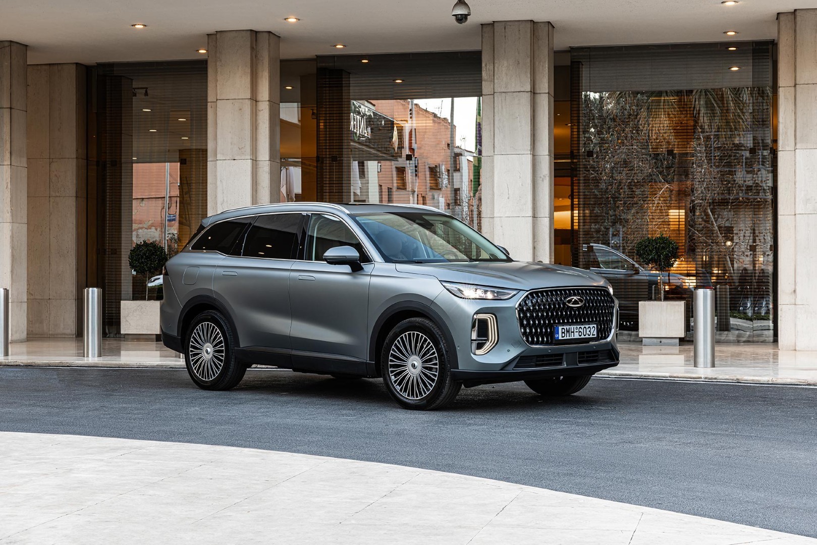 Το νέο Chery Tiggo 9 PHEV δεν περνάει απαρατήρητο