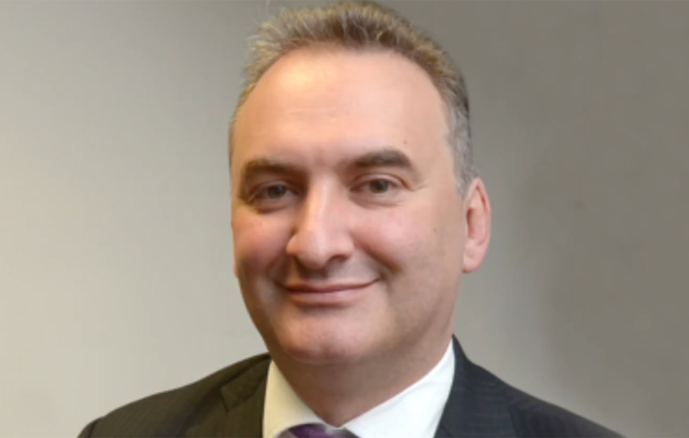 Βρετανία: Ξηλώνεται το πουλόβερ της κυβέρνησης Στάρμερ &#8211; Παραιτήθηκε  γενικός ο γραμματέας της κυβέρνησης