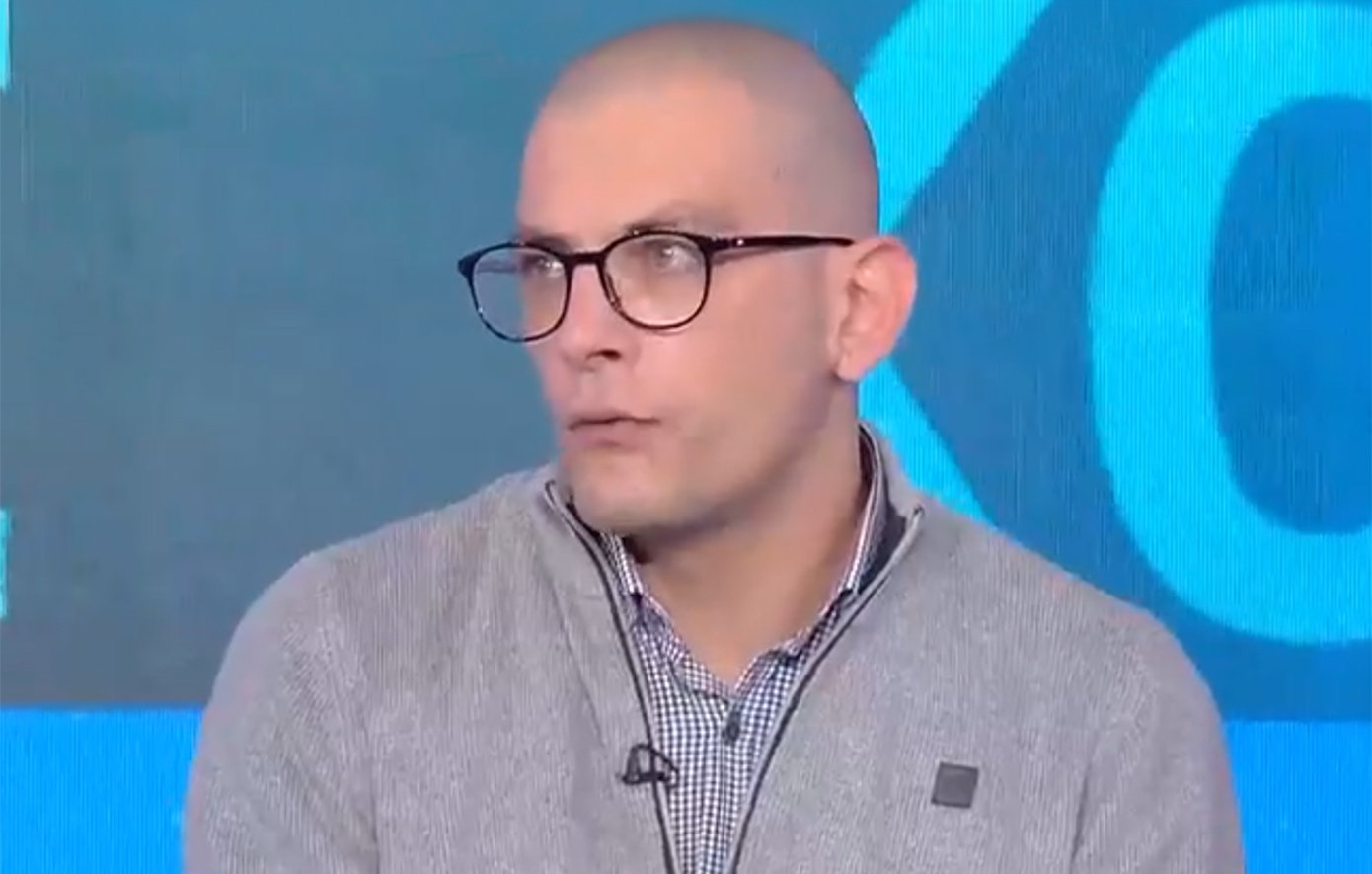 Συγκινεί ο δήμαρχος του Άη Στράτη για τη μάχη του με τον καρκίνο: «Δεν είναι πλέον επάρατη νόσος, να τον κοιτάξουμε στα μάτια»