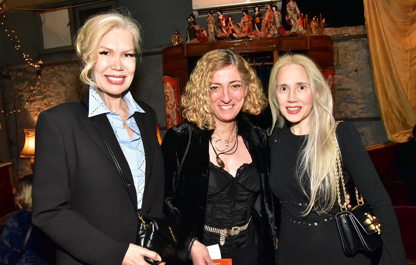 Μαίρη Καλιτσάρου, Χρίστη Κωνσταντίνου, Λένα Νίτσου-Ψαθά