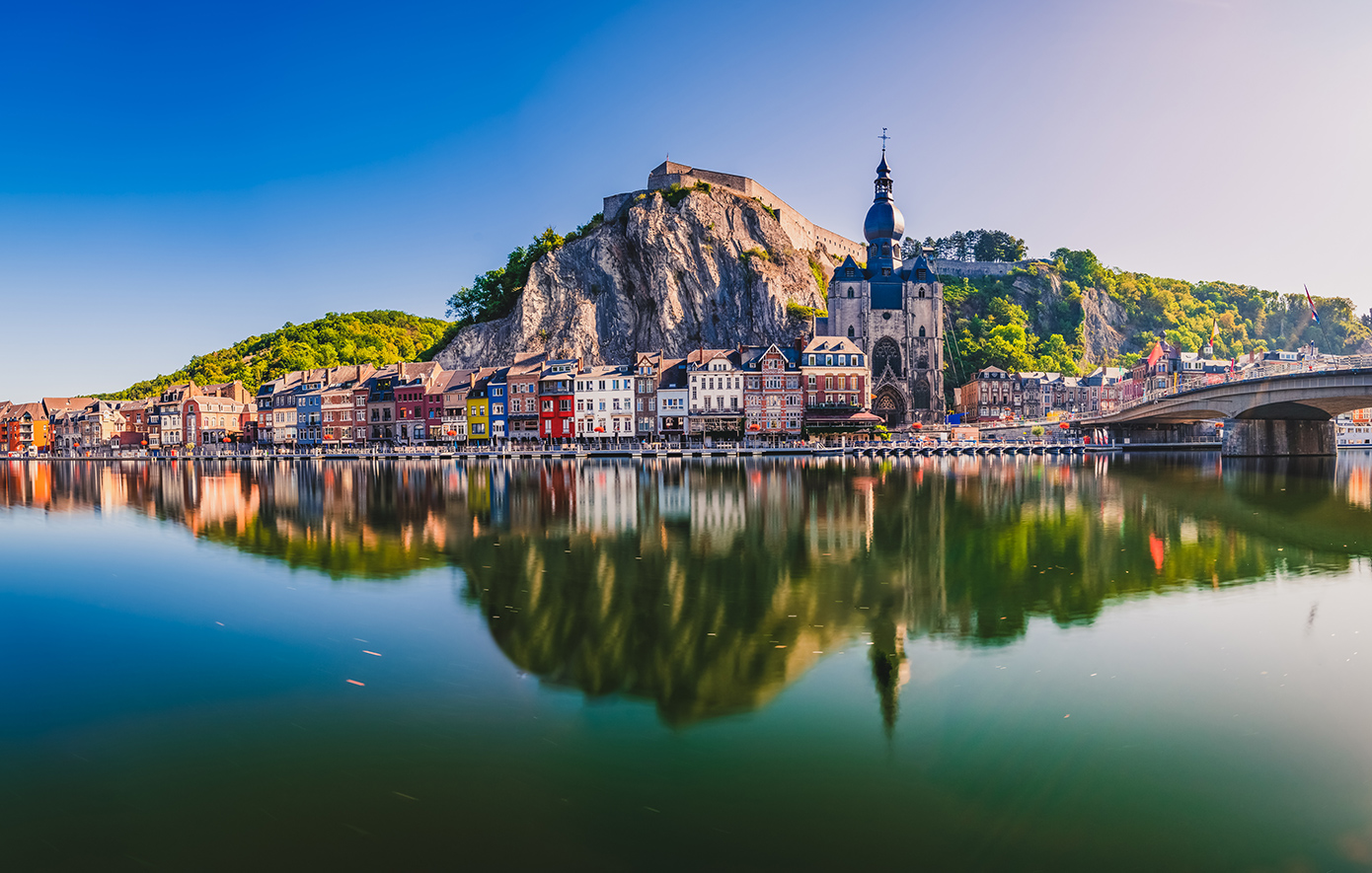 Ανακαλύπτοντας την άγνωστη πόλη του εφευρέτη του σαξοφώνου