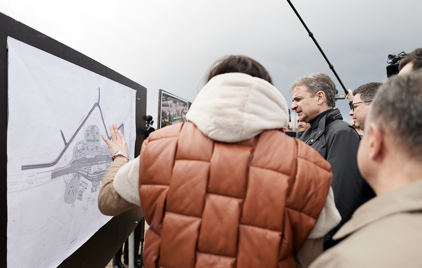 Στην Ηλεκτροπαραγωγή Αλεξανδρούπολης και την Prisma Electronics ο πρωθυπουργός