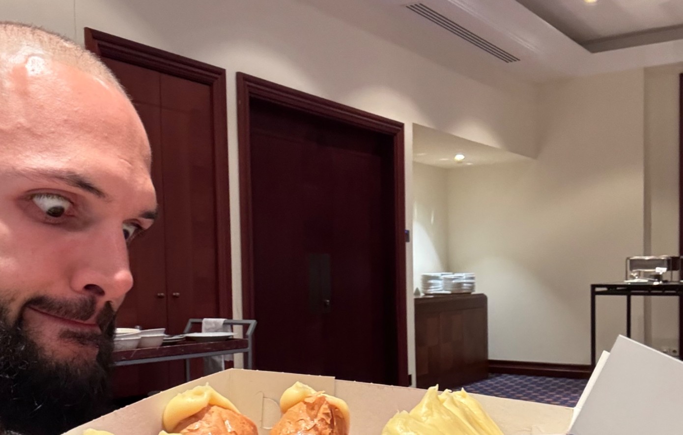 Ερωτευμένος με τα τρίγωνα Πανοράματος ο Φουρνιέ: Happy Valentine&#8217;s day