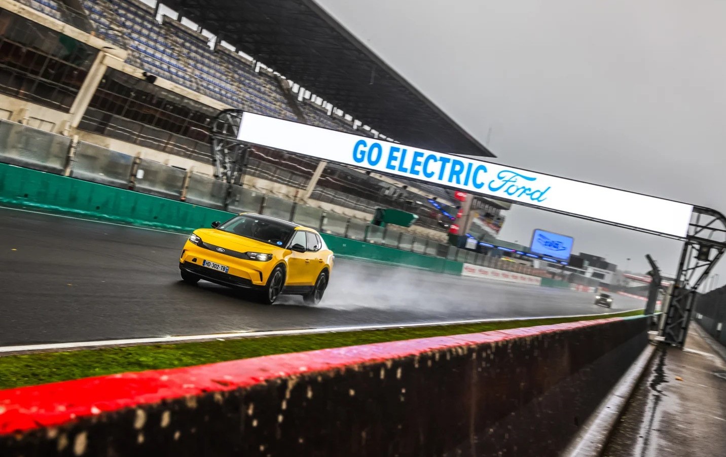 Τα ηλεκτρικά μοντέλα της Ford στην θρυλική πίστα του Le Mans Τα ηλεκτρικά μοντέλα της Ford στην θρυλική πίστα του Le Mans