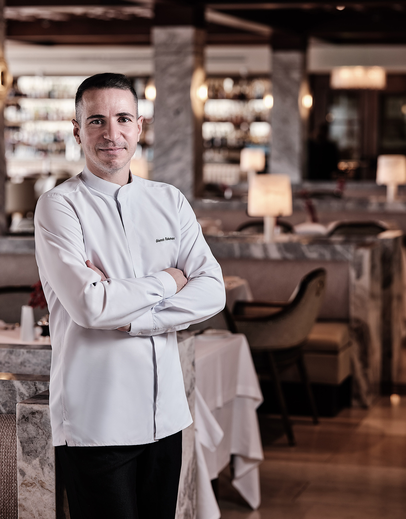 Το εστιατόριο GB Roof Garden παρουσιάζει το ανανεωμένο fine comfort μενού του και καλωσορίζει τον Γιάννη Ροκανά στη θέση του Chef de Cuisine