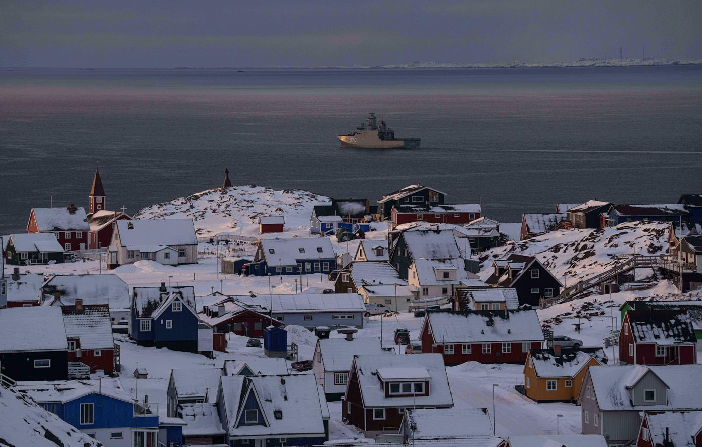 Η Κίνα τρίβει τα χέρια της: Τα λάθη του Τραμπ σε Γροιλανδία, Παναμά και Καναδά