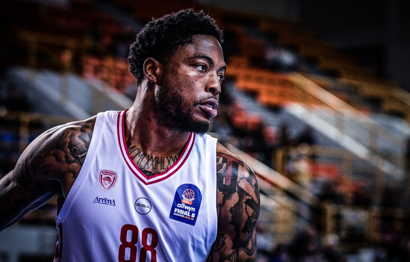 Ολυμπιακός: Απέφυγε τα χειρότερα αλλά χάνει τον αγώνα απέναντι στο Μαρούσι ο Τζόουνς