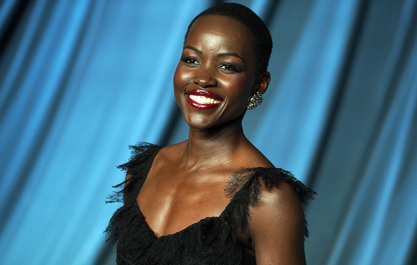 Η Λουπίτα Νιόνγκο ως «ωραία Ελένη» προκαλεί αντιδράσεις στη νέα «Οδύσσεια» του Νόλαν