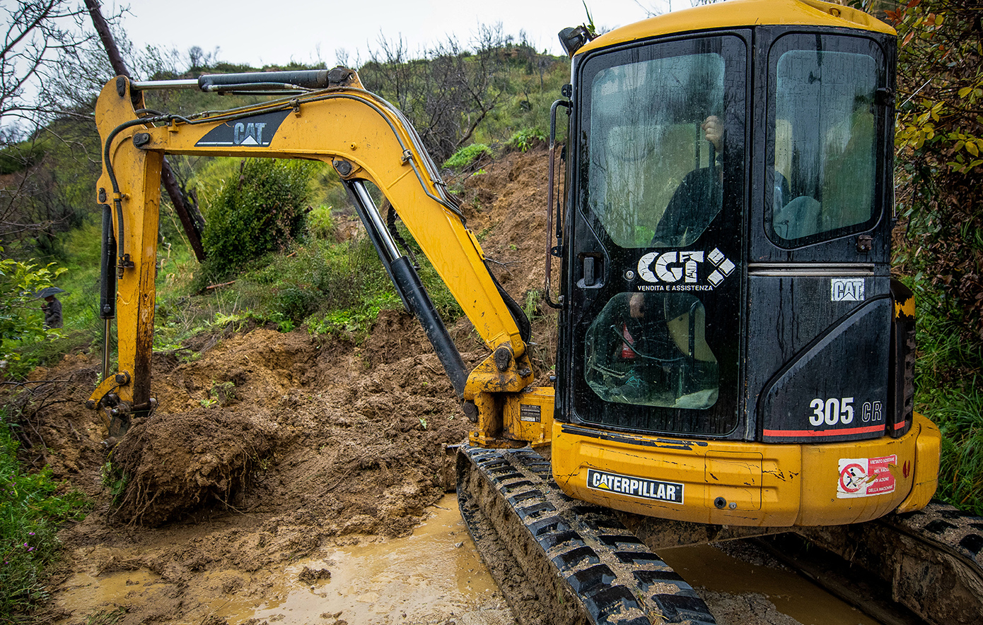 Aποκλεισμένο το Μαζαράκι Πηνείας εξαιτίας επικίνδυνων καθιζήσεων