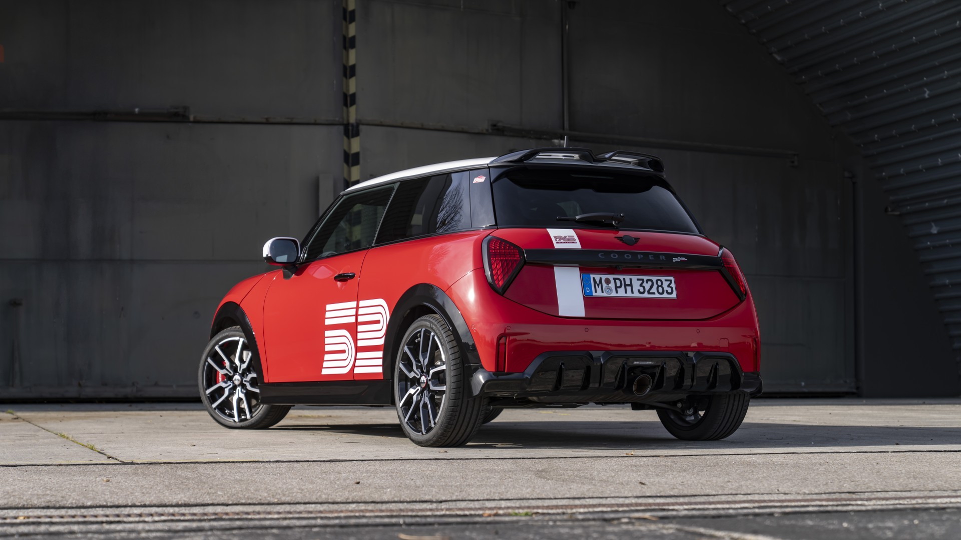 MINI 1965 Victory Edition: Η αναβίωση ενός θρυλικού μοντέλου