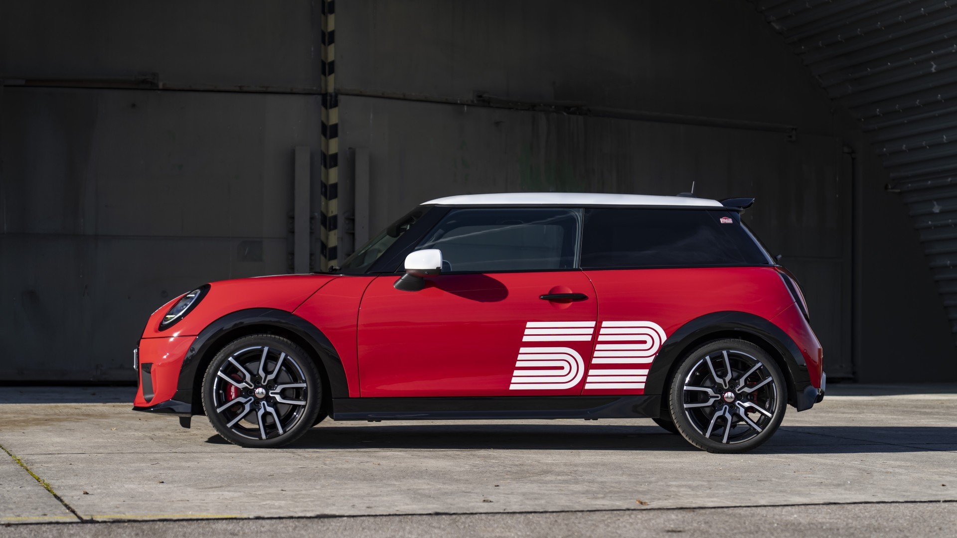 MINI 1965 Victory Edition: Η αναβίωση ενός θρυλικού μοντέλου