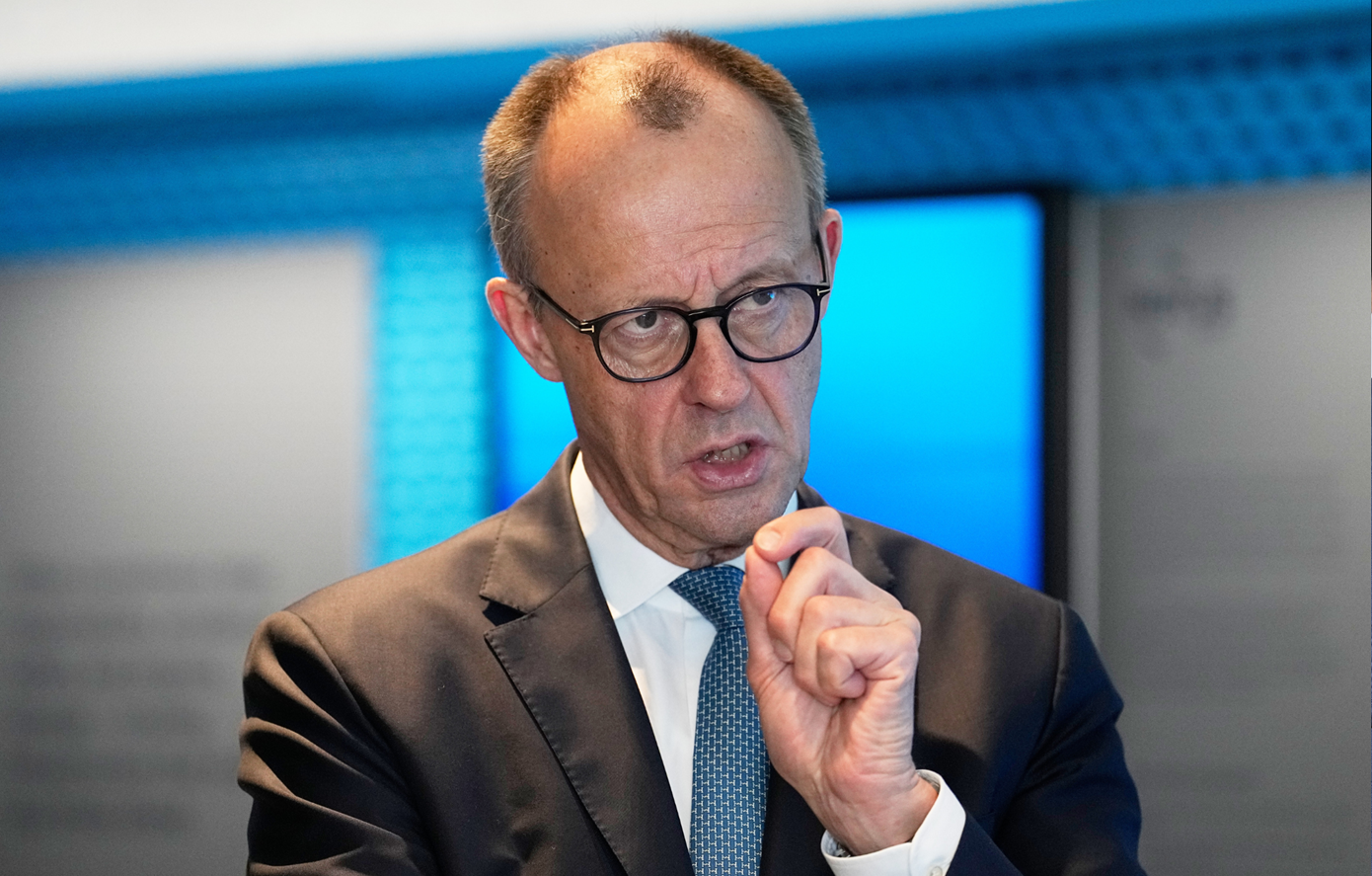 Η Γερμανία δίνει γενναίες αυξήσεις στους δημόσιους υπαλλήλους, μετά την έκκληση Μερτς να γίνουν Έλληνες οι Γερμανοί