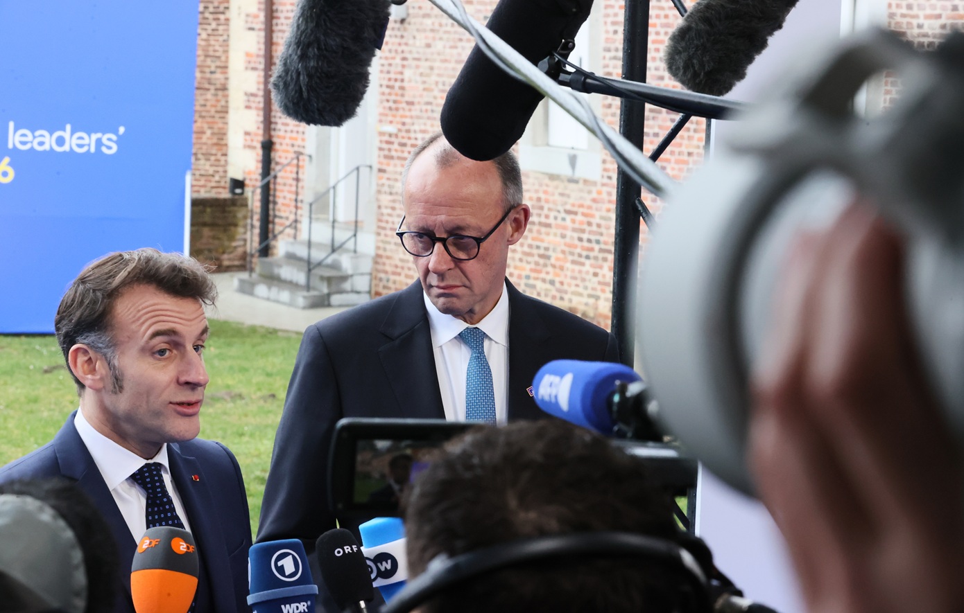 Τι συζήτησαν κεκλεισμένων των θυρών Μερτς – Μακρόν για την ασφάλεια της Ευρώπης