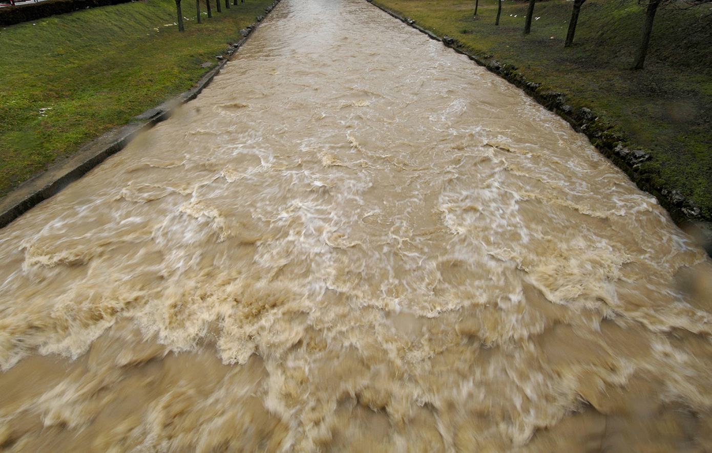 Αιτωλοακαρνανία: Ελεγχόμενη υπερχείλιση στον Αχελώο – Μήνυμα από το 112