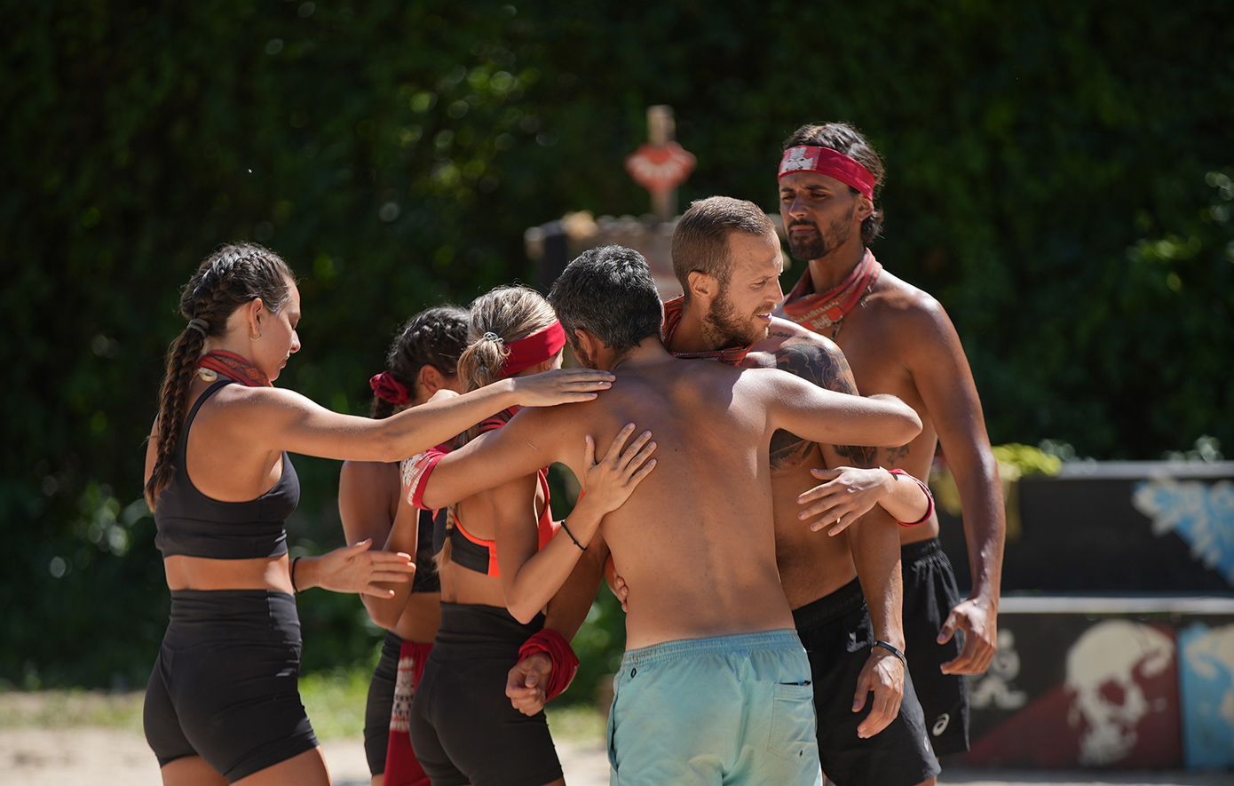 «Survivor»: Μια αιφνίδια αποχώρηση αλλάζει τους κανόνες