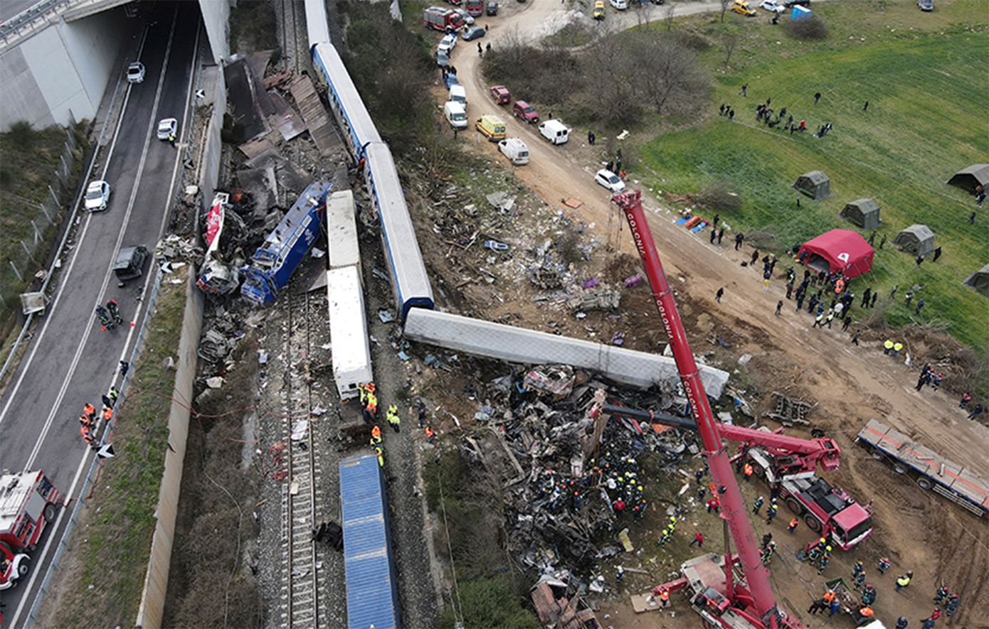 Τι διευκρινίζει ο εισαγγελέας του Αρείου Πάγου σχετικά με τα αιτήματα εκταφής θυμάτων του δυστυχήματος των Τεμπών
