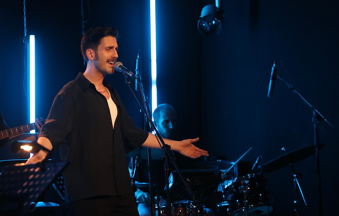 Εφτά λόγοι που δεν πρέπει να χάσεις το live του Απόστολου Κίτσου στον Σταυρό του Νότου